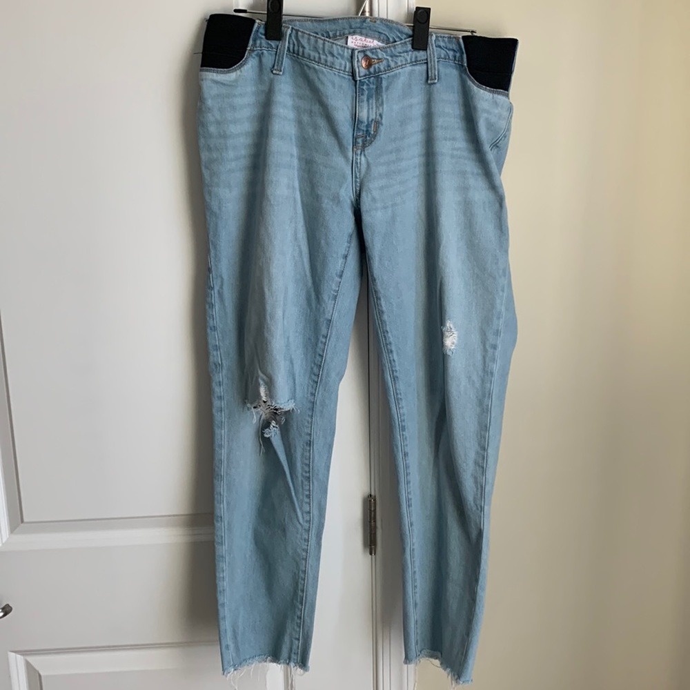 Ingrid & Isabel Boyfriend Maternity Jeans - Size 4